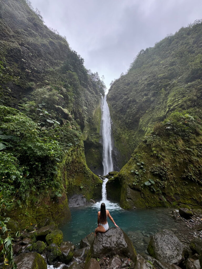 Catarata Vuelta del Canon waterfall in Bajos Del Toro, Costa Rica